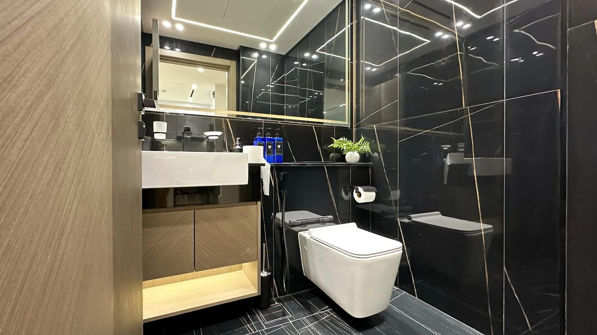 Trophy - Stardust Sanctum Suites W Pool View In Heart Of Jvc Dubai 0*,