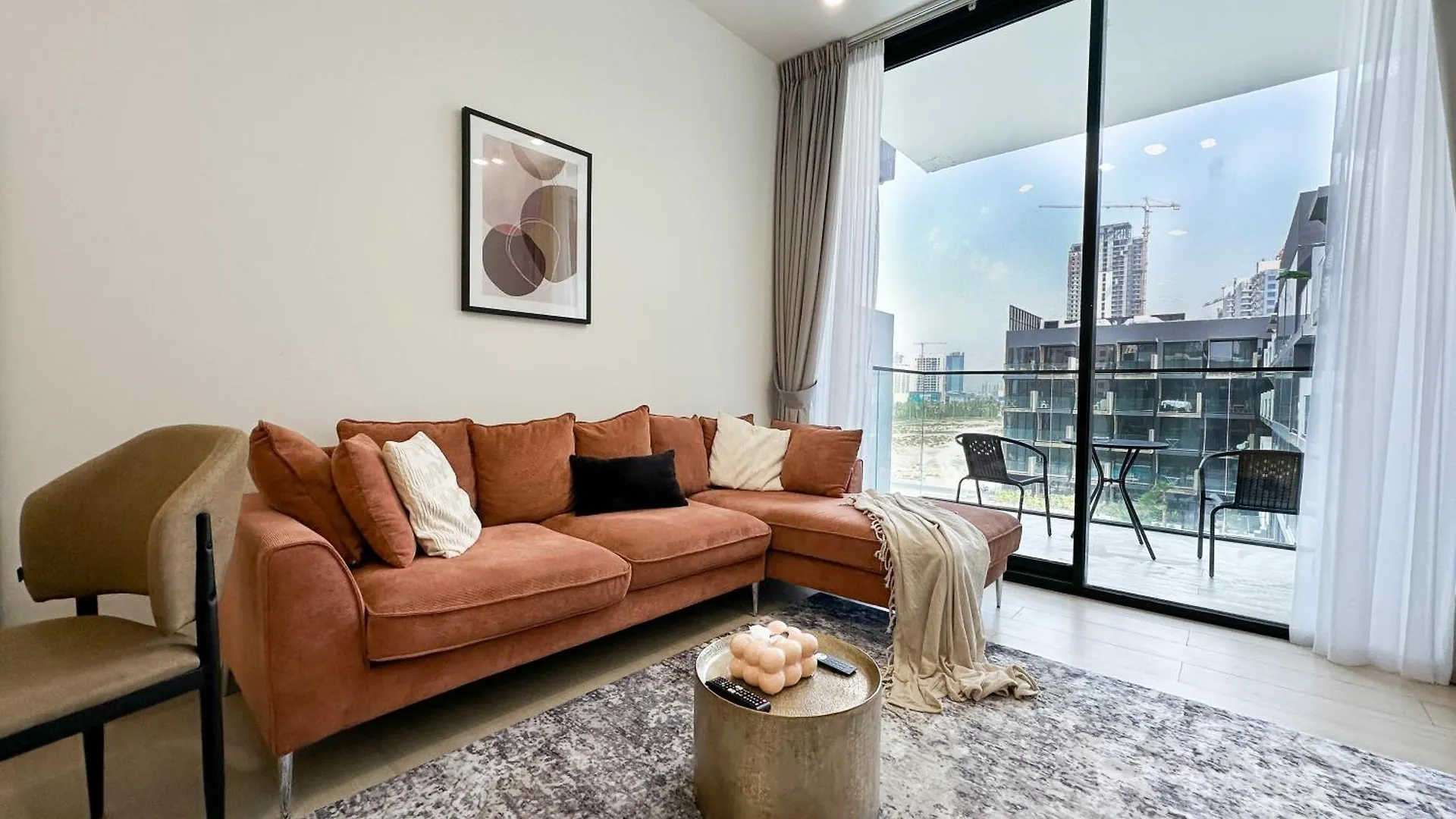 Trophy - Stardust Sanctum Suites W Pool View In Heart Of Jvc Dubai