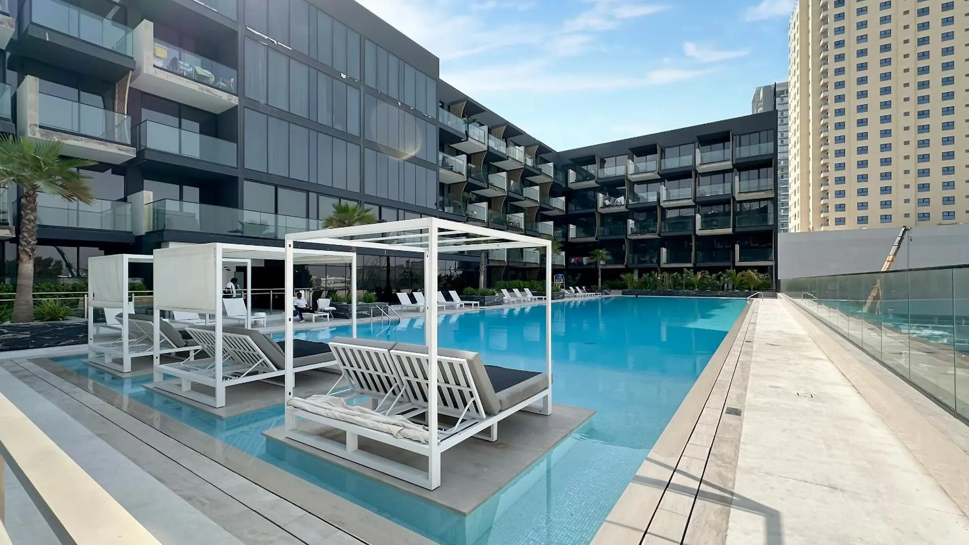 Apartment Trophy - Stardust Sanctum Suites W Pool View In Heart Of Jvc Dubai Vereinigte Arabische Emirate