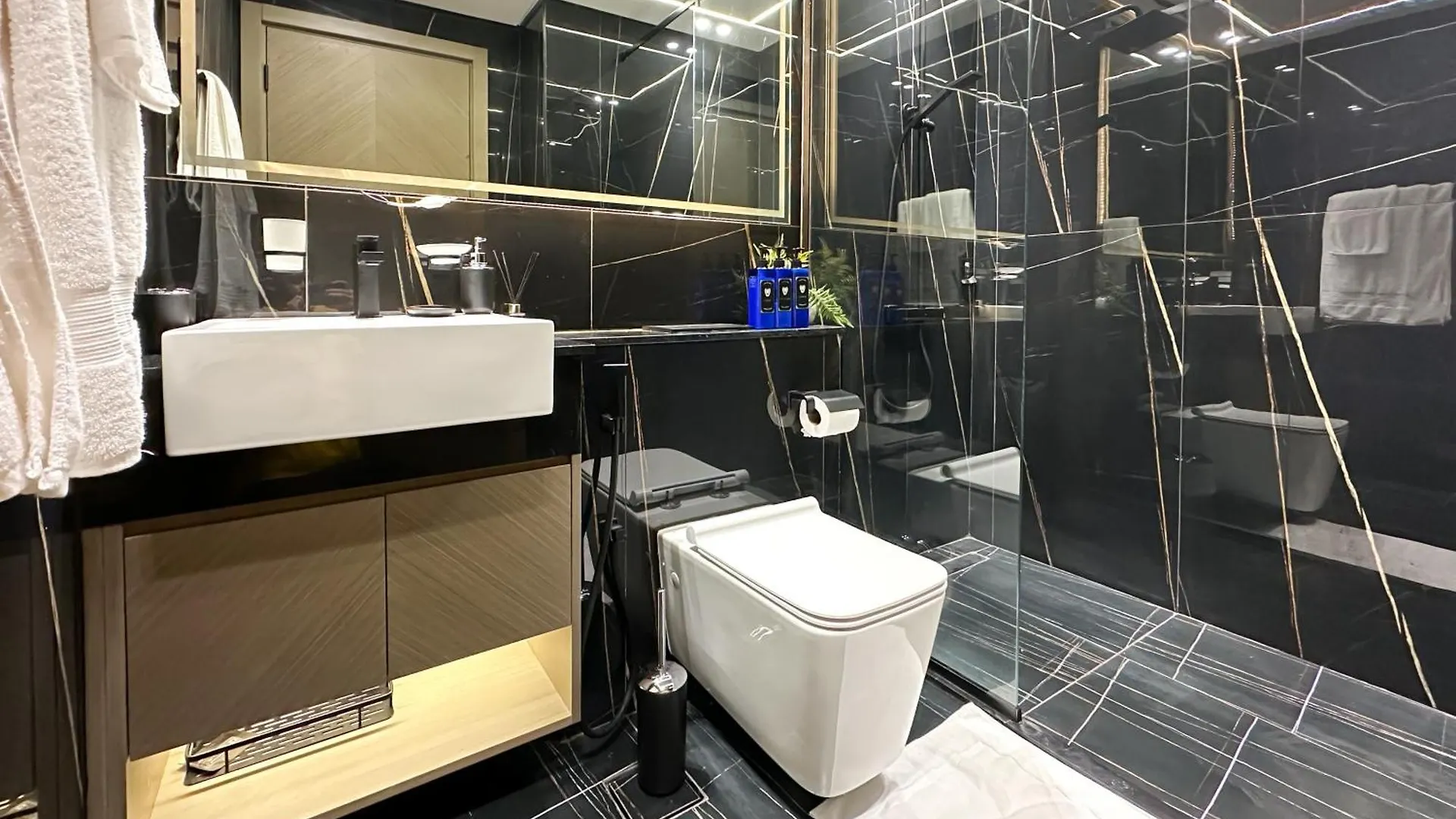Trophy - Stardust Sanctum Suites W Pool View In Heart Of Jvc Dubai 0*,